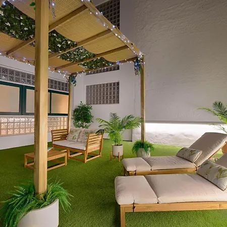 Apartamento C30 Deluxe Studio With Terrace Into Cathedral Square *