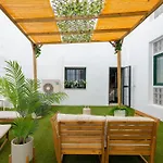 C30 Deluxe Studio With Terrace Into Cathedral Square Daire