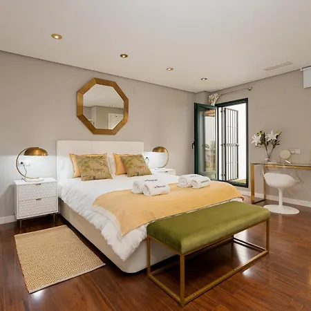 C30 Deluxe Studio With Terrace Into Cathedral Square Apartment