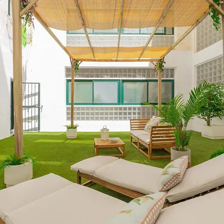 C30 Deluxe Studio With Terrace Into Cathedral Square Apartment Malaga