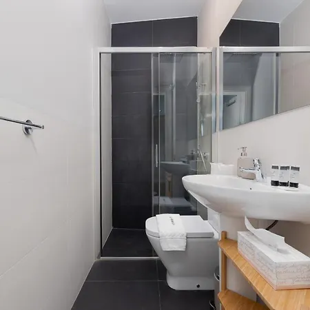Apartment C30 Deluxe Studio With Terrace Into Cathedral Square *