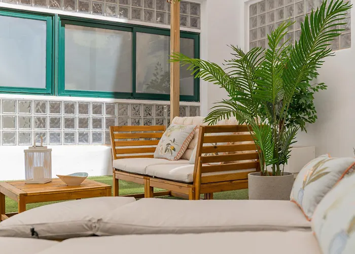 C30 Deluxe Studio With Terrace Into Cathedral Square Διαμέρισμα Μάλαγα