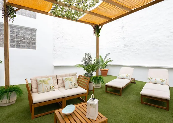 C30 Deluxe Studio With Terrace Into Cathedral Square * Μάλαγα