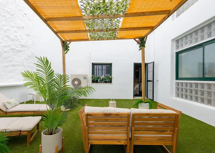 C30 Deluxe Studio With Terrace Into Cathedral Square Διαμέρισμα